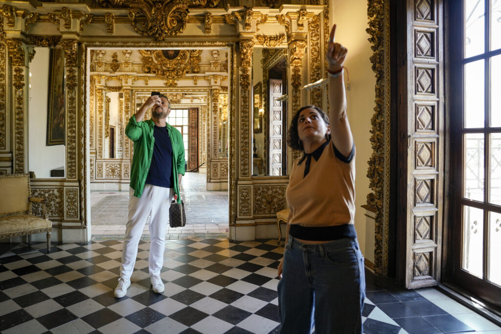 Nacho Montes visita el Palacio Ducal de los Borja