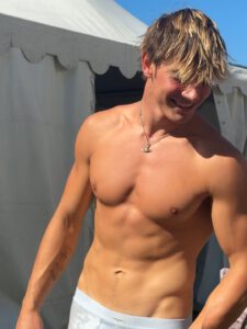 Del kayak al contenido premium: Klass Francisks Rozentals rompe con Team UK tras la polémica por OnlyFans